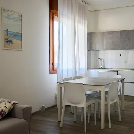 Diplomatic-residence Fronte Mare-piazza Torino-lido Di Apartment