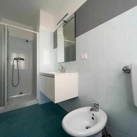 Appartamento Diplomatic-residence Fronte Mare-piazza Torino-lido Di