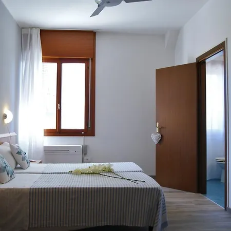 Diplomatic-residence Fronte Mare-piazza Torino-lido Di Apartment *