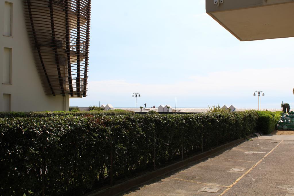 Appartamento Diplomatic-residence Fronte Mare-piazza Torino-lido Di *